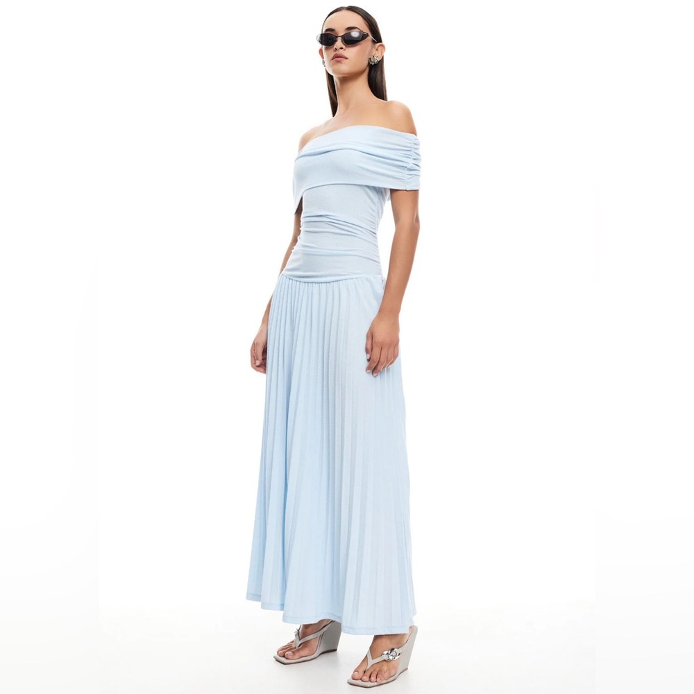 Lioness FIELD OF DREAMS MAXI | SOFT BLUE B30 - Picture 3 of 7